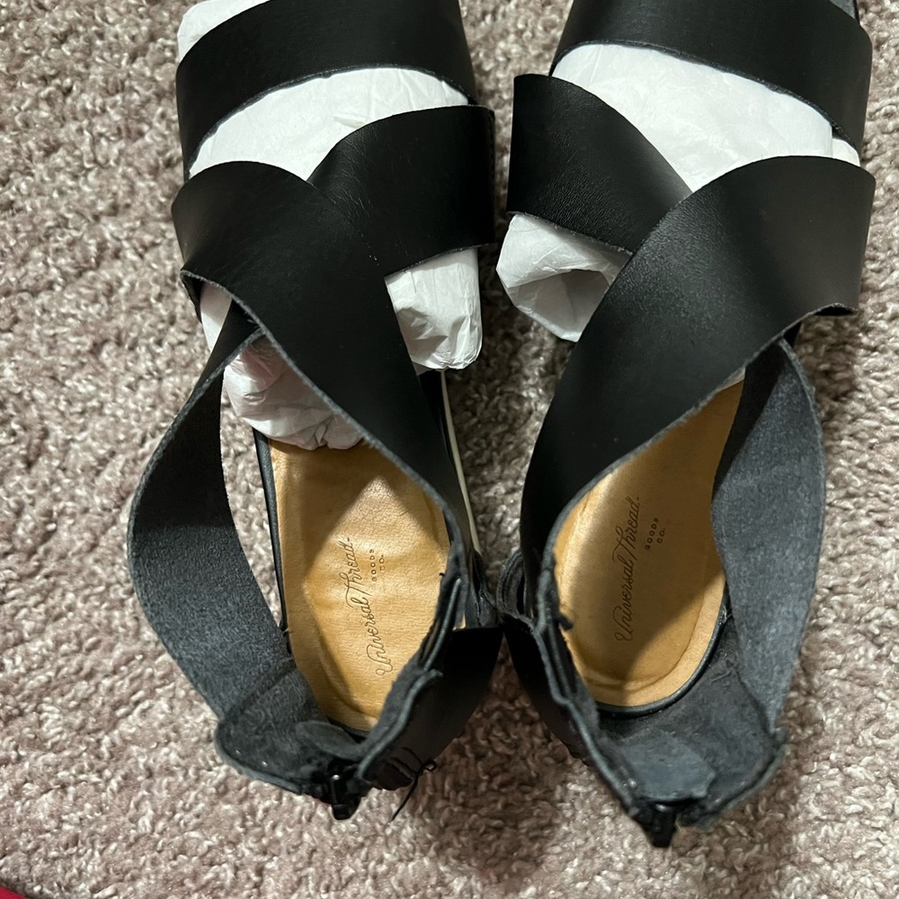 Women’s Universal Thread Platform Black Sandals - image 5